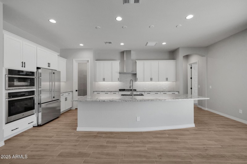 12)KITCHEN