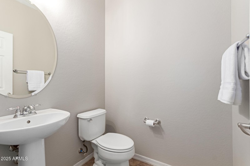 1/2 Bath