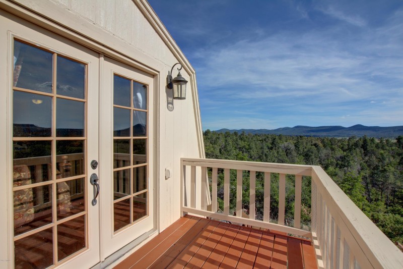 MASTER BEDROOM DECK