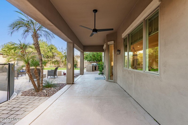 1078 W Spur Court