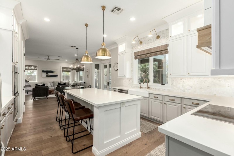 1078 W Spur Court
