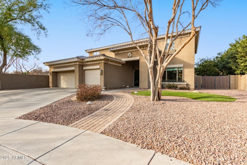 1078 W Spur Court