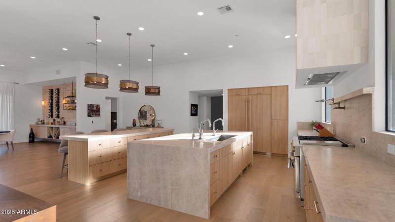 24-web-or-mls-P1228835