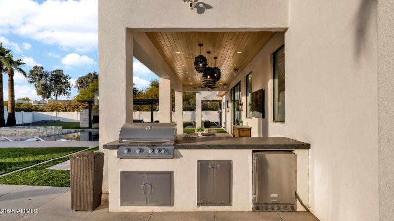 93-web-or-mls-P1228878