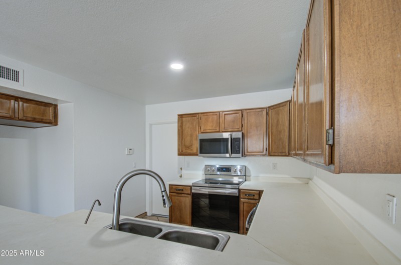 Kitchen 4