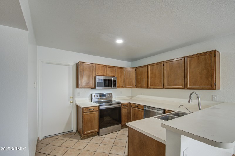 Kitchen 6