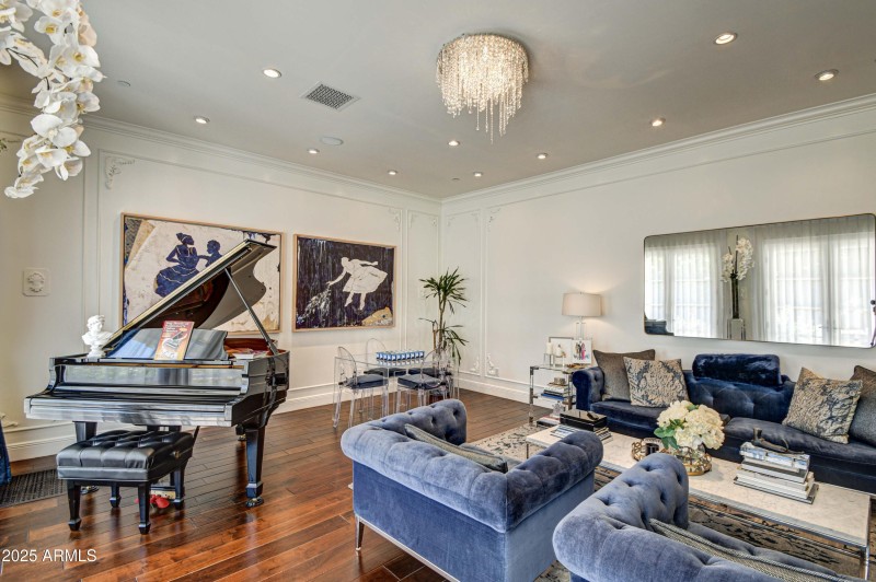 Family Room 2