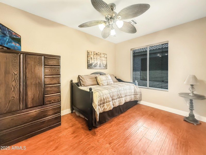 BR/Den/Bonus room