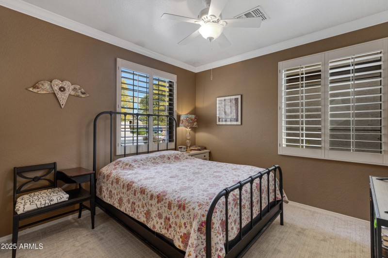 141 W. Roadrunner Dr-20