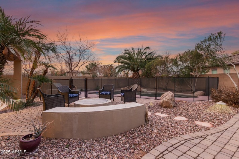 1078 W Spur Court