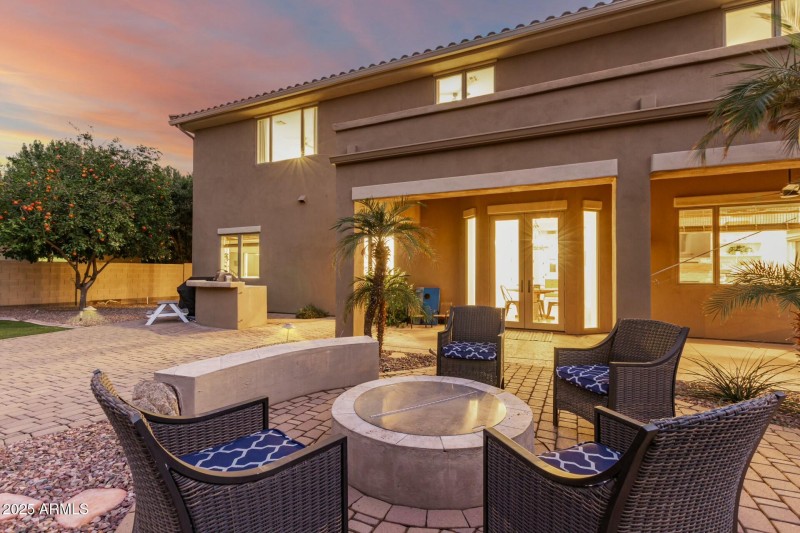 1078 W Spur Court