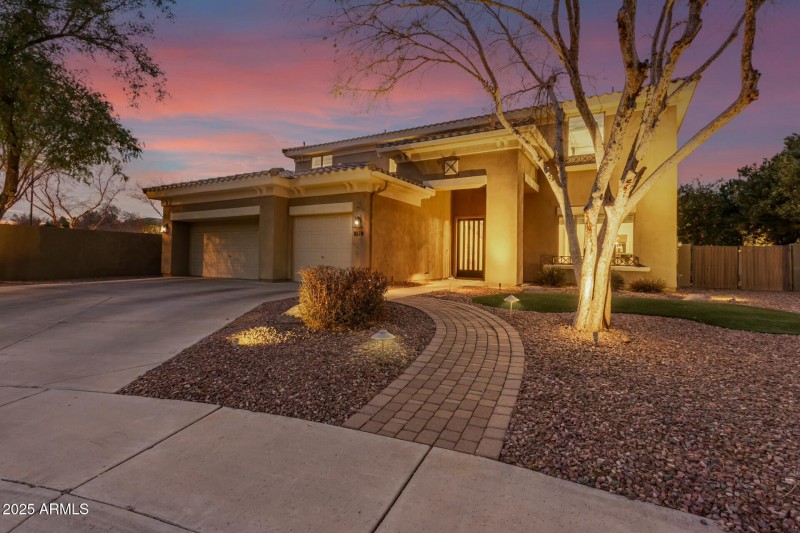1078 W Spur Court