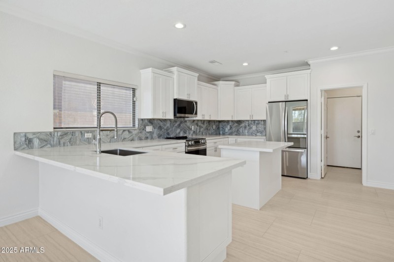 16-web-or-mls-6025-e-palomino-ln