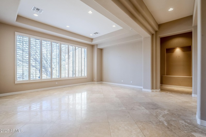 10-web-or-mls-Thorntree-10