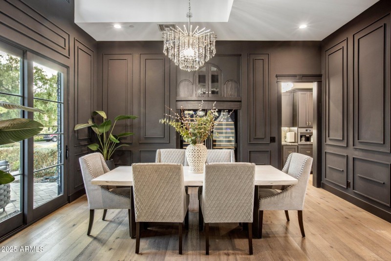 Elegant dining room