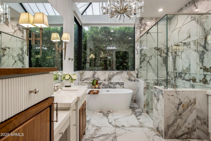 Luxurious Primary Ensuite
