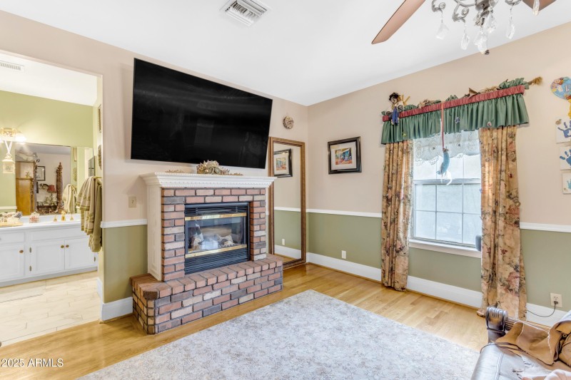 Master Suite 2