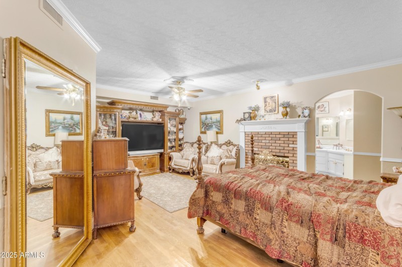 Master Suite 1