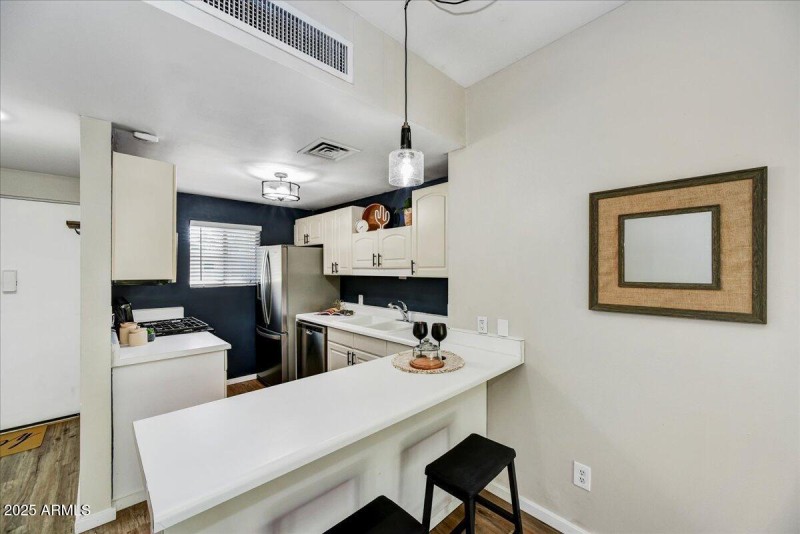 06-Kitchen