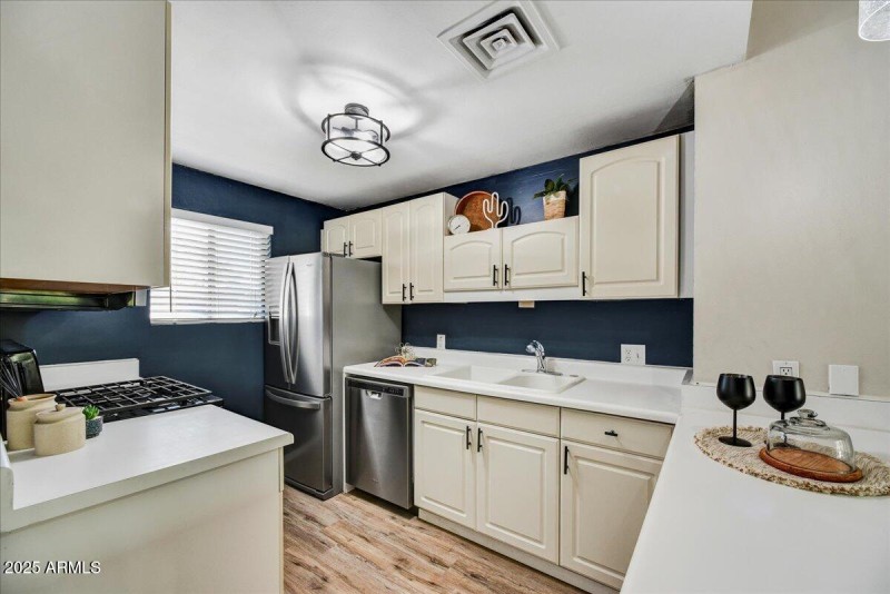 07-Kitchen
