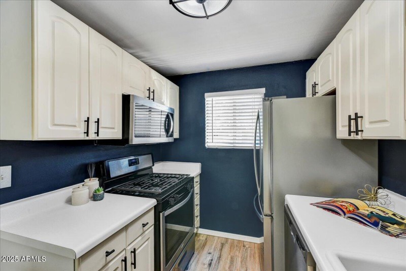 09-Kitchen