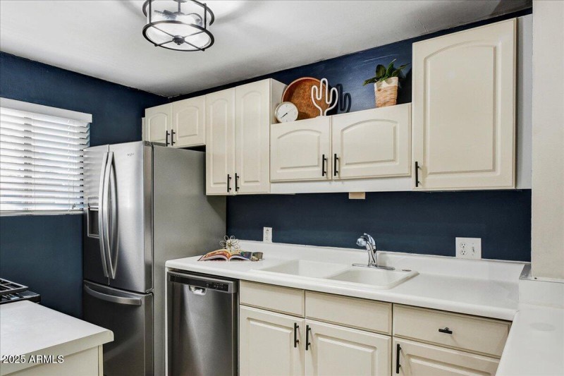 10-Kitchen Detail