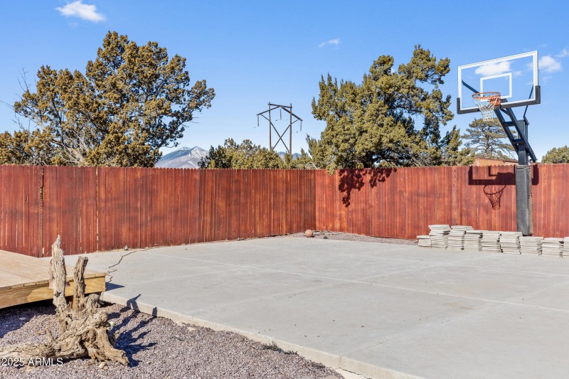 9655 E Rosewood Drive-104