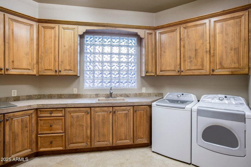 25-web-or-mls-D46A2397