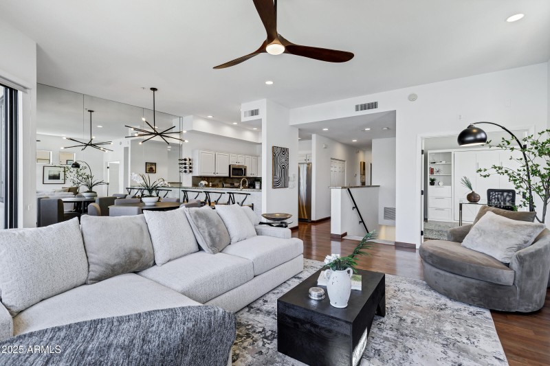 8270 Hayden Rd unit 2010-11