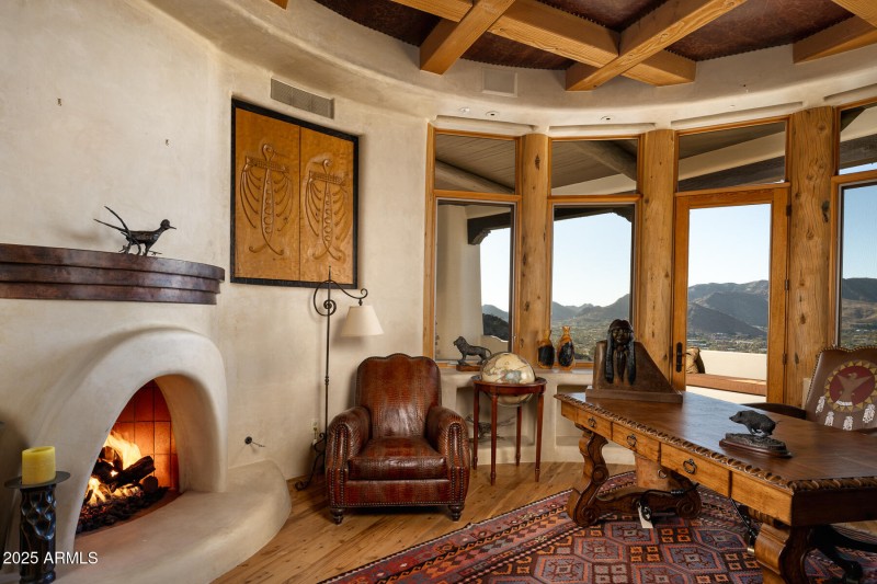 Cozy Office with Desert Outlook