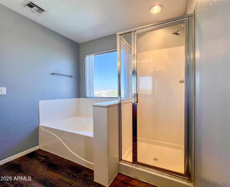 M-Ba Tub-Shower