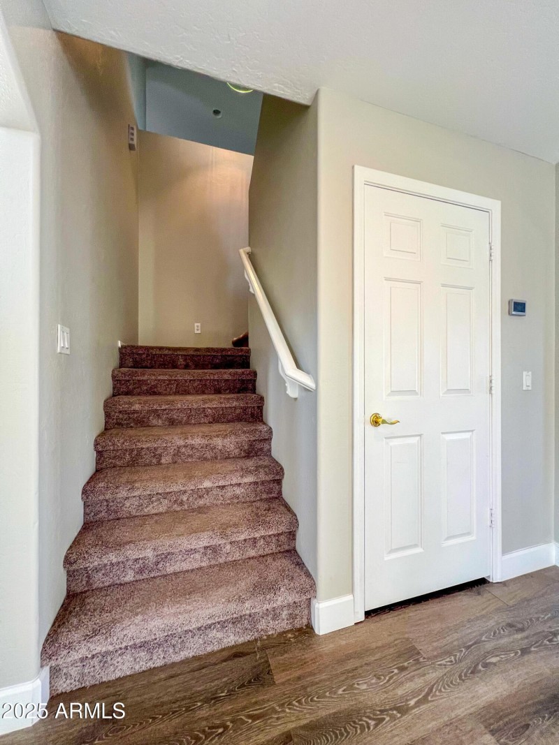 ToThe Upstairs