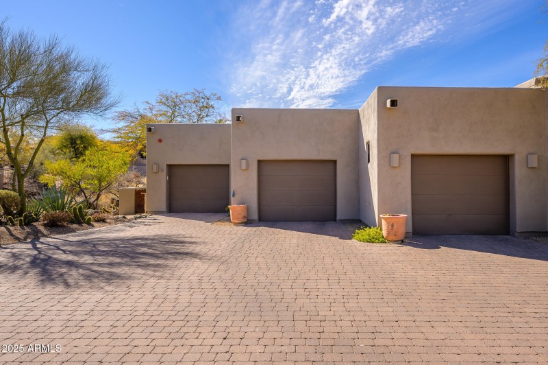 GARAGES