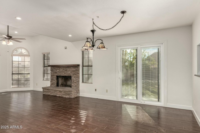 Family Room/Formal Dining