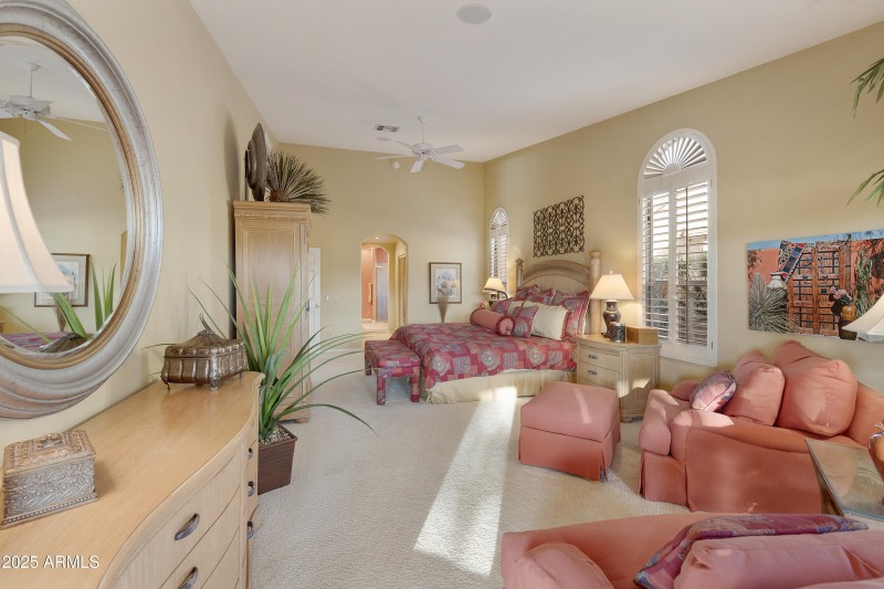 Primary Suite sitting area
