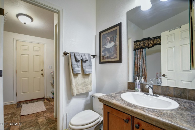 Bathroom 2 access to laundry room