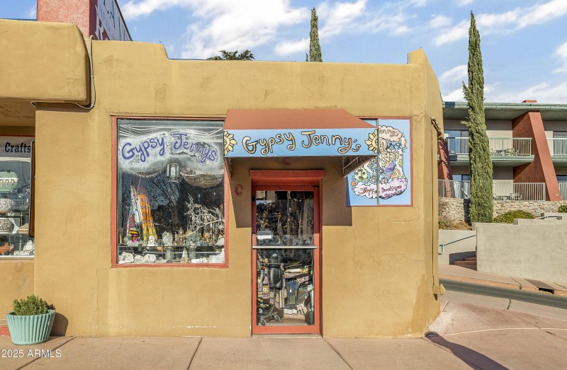 Gypsy Jenny space