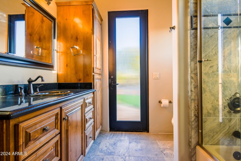 Bathroom2