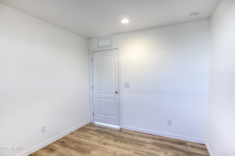 24 Bedroom 2 photo b