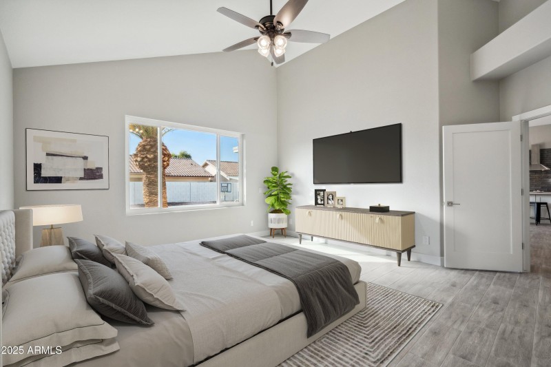 17-Primary Bedroom