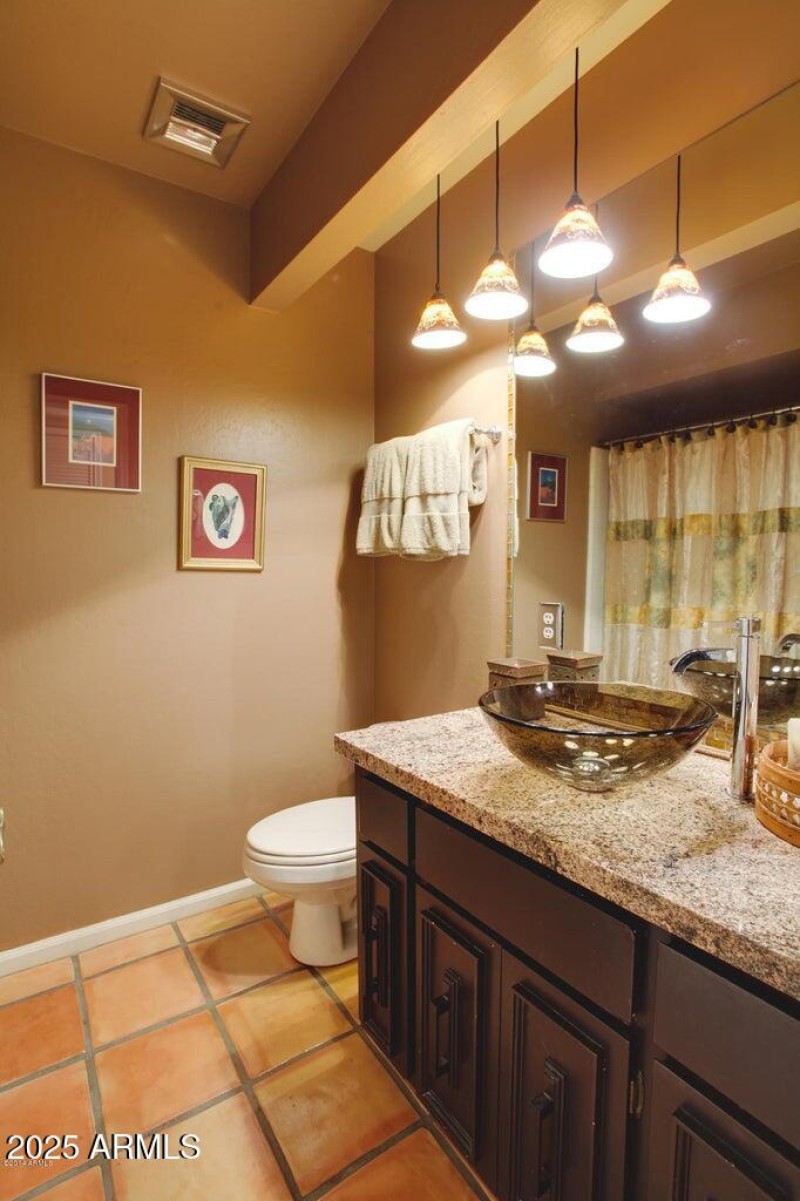 2nd Bathroom