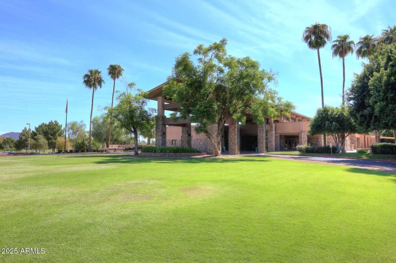 Arrrowhead Ranch-Country Club