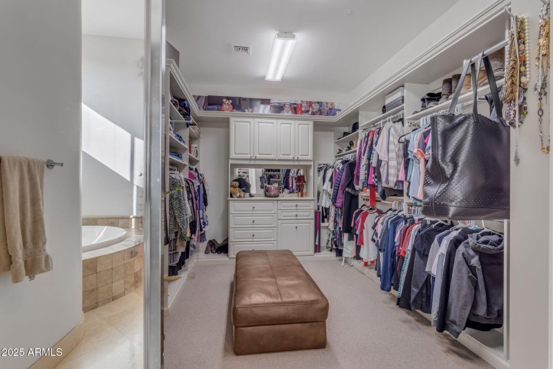 2 Closets in Primary