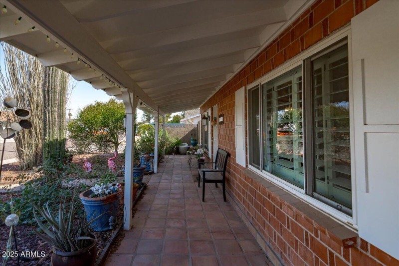 05-Front Patio View