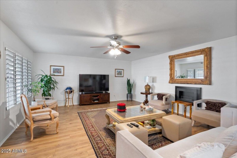 10-Living Room