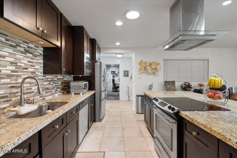 15-Kitchen