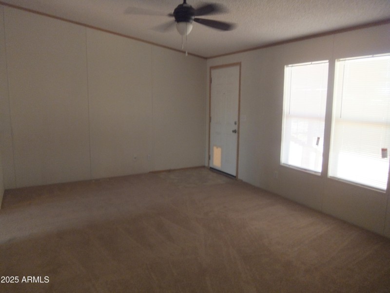 Living room 3