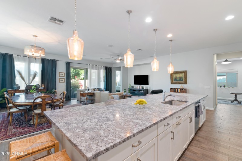 14_12349 n 145th ave-14