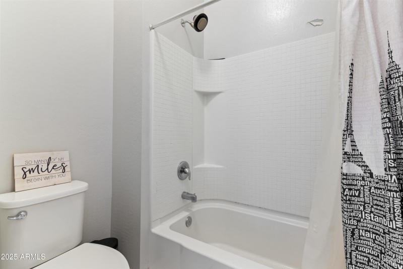 37_12349 n 145th ave-37