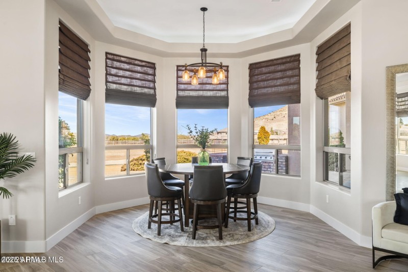 Breakfast Nook 01